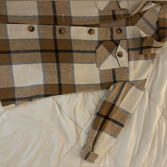 Plaid Shacket - Neutral Tones, Size small. - Picture 6 of 6